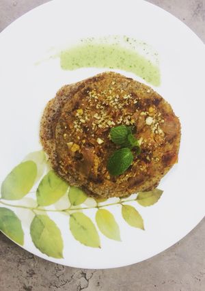 A picture of Ragi-cashew uttappam.