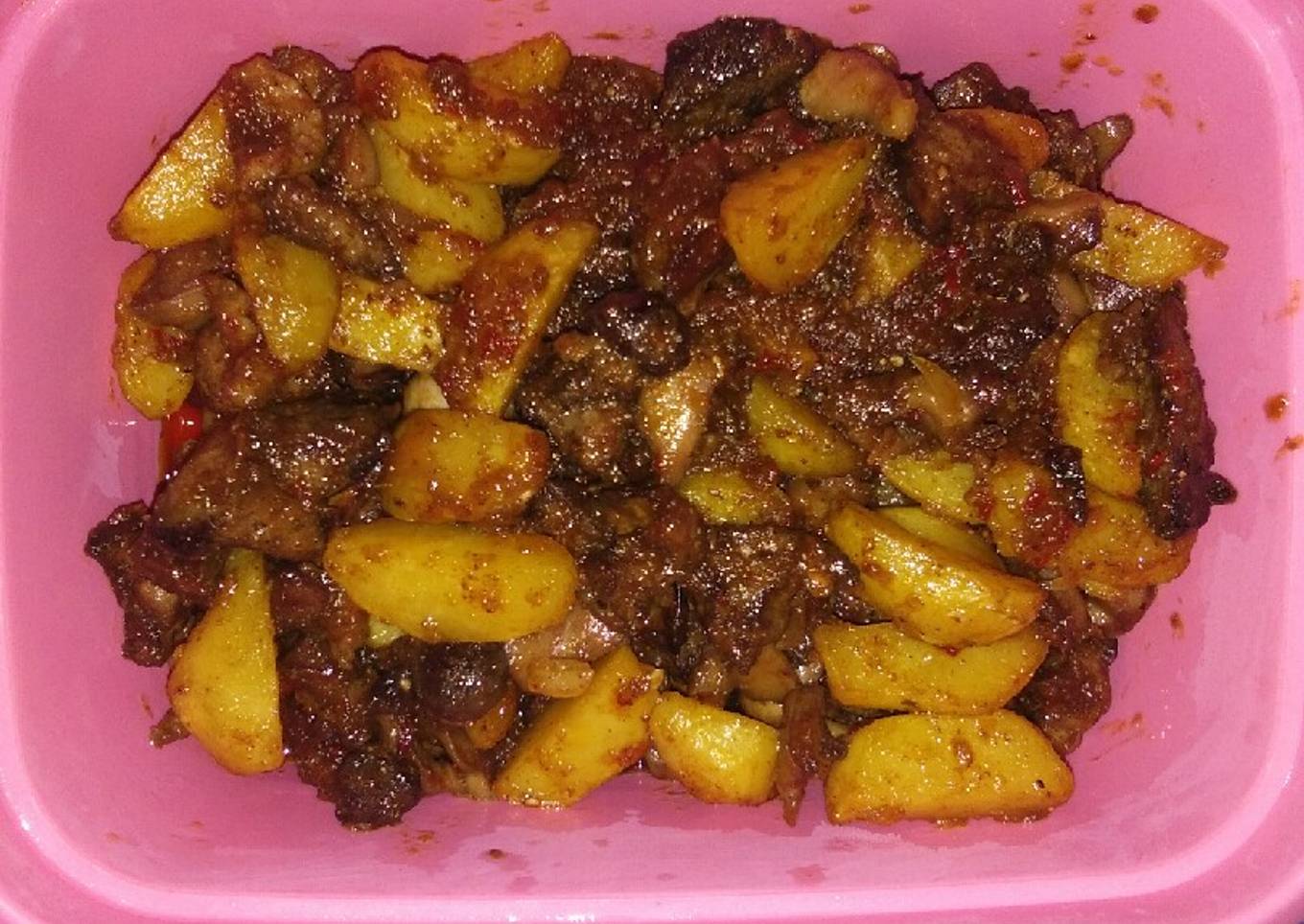 Sambal hati ayam plus kentang