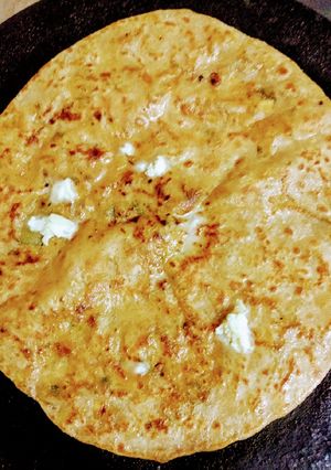 A picture of Leftover Mash ke Daal ka Paratha.