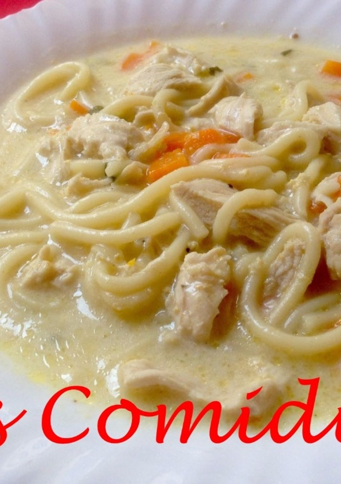 Una foto de Sopa cremosa de pollo con pasta