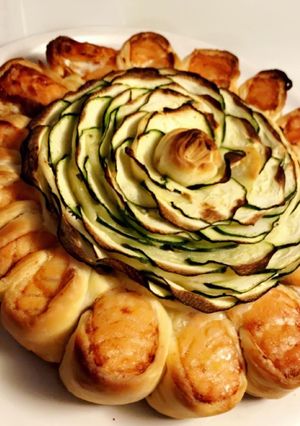 Une photo de Soleil d’été saumon courgette