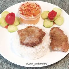 A picture of Vietnamese lemongrass Pork Chops (Thit Heo Nuong Xa).