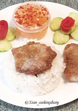 A picture of Vietnamese lemongrass Pork Chops (Thit Heo Nuong Xa).