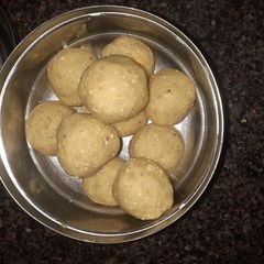 Daliya laddu A picture of Daliya laddu.