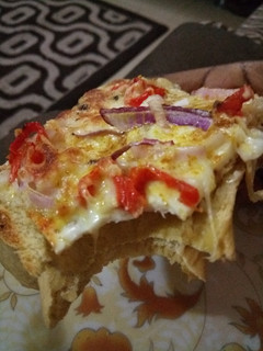 A picture of Bread pizza.