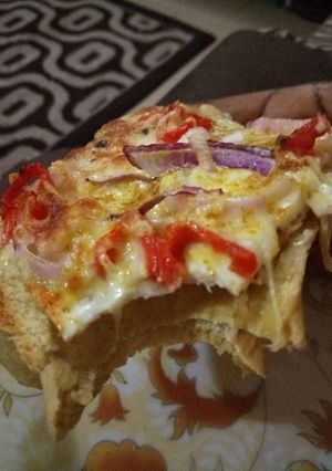 A picture of Bread pizza.