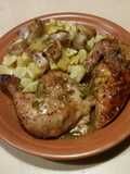Pollo asado con zumo de naranja y ajos