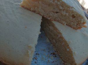 Una foto de Bizcochuelo esponjoso sin huevo, sin leche y sin manteca