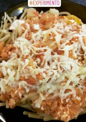 Una foto de Fideo con crema y salsa sin carne🍴
