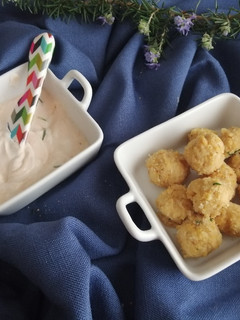 Foto di Polpette di ceci con salsa allo yogurt