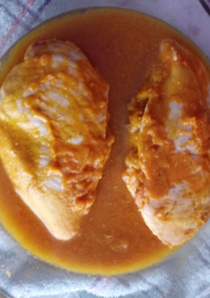 Una foto de Pechugas rellenas con salsa de calabaza