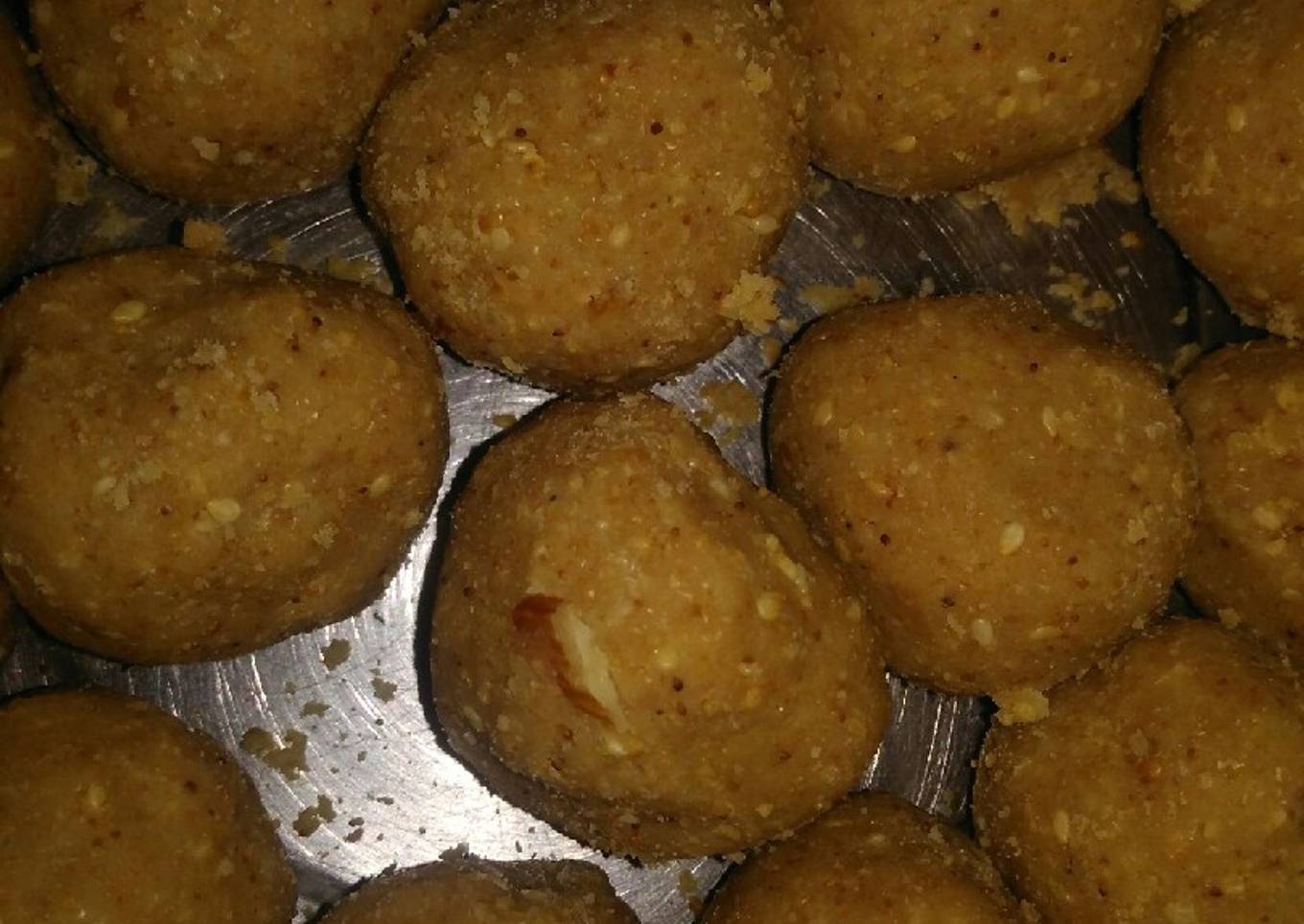 Jagerry til khoye ke laddoo