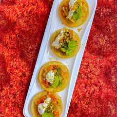 A picture of Papdi Chaat.