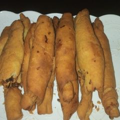 A picture of Fish roll.