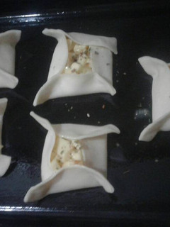 Una foto de Empanadas de Cebolla, Queso y Huevo