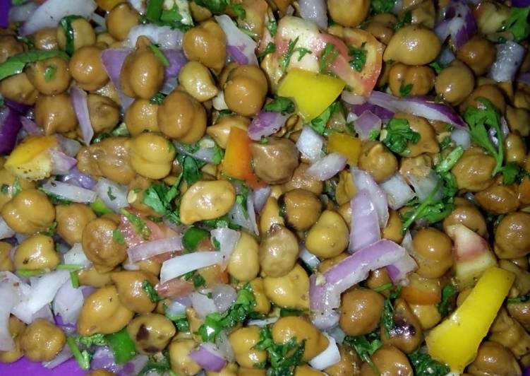 Chana and Sprouts Bhel