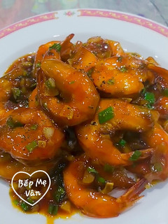 Hình của món Tôm sốt me chua ngọt.