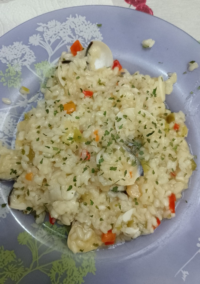 Una foto de Arroz blanco con almejas