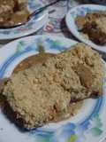 Bolo de bolacha com manteiga e cappuccino