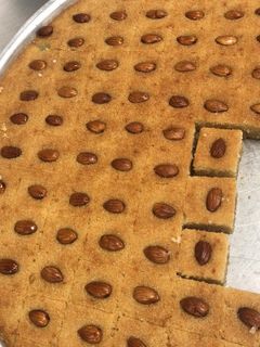 صورة لوصفة بسبوسه باللوز