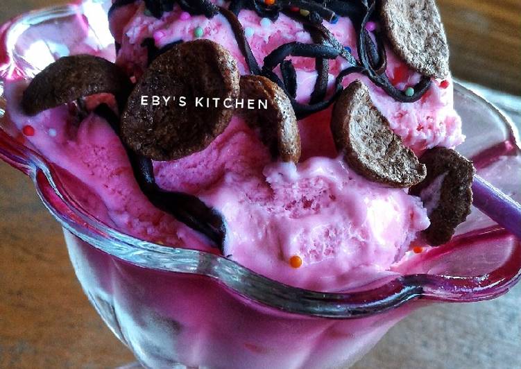 Strawberry Ice Cream