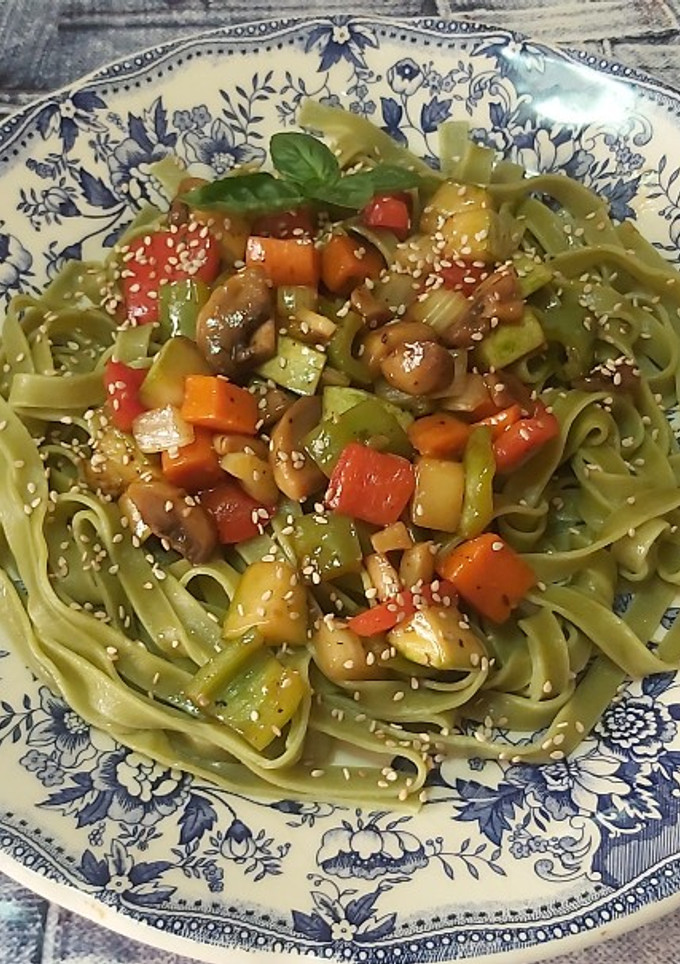 Una foto de Nidos vegetales con verduras