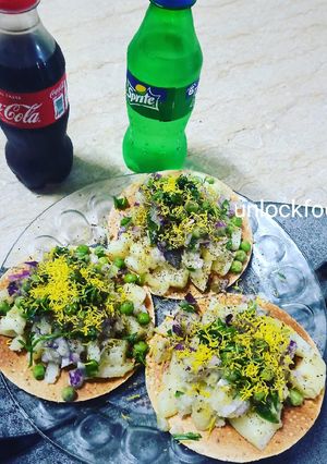 A picture of Masala Papad.