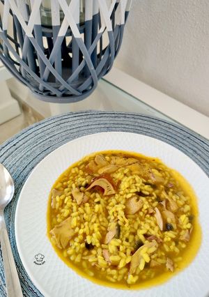 A picture of Creamy Rice with Squid and Miso Soup.