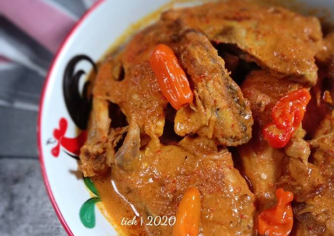 Ayam Lodho khas Jawa Timur