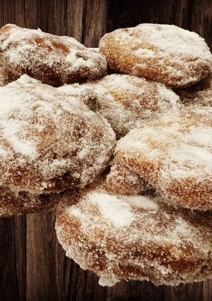 A picture of Maruya (Banana Fritter).
