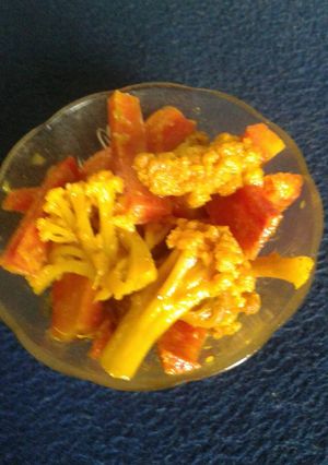 A picture of Carrot and cauliflower pickle with jaggery flavour.