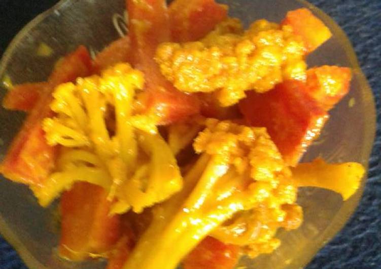 Carrot and cauliflower pickle with jaggery flavour