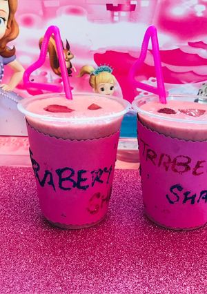 A picture of Strawberry Shake.