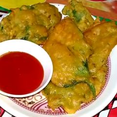 A picture of Palak k pakorhay #IftarContestwithHuma #Cookpadapp.