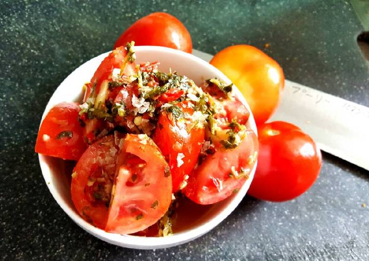 Recipe of Super Quick Homemade Purry&#39;s Easy Tomato Salad