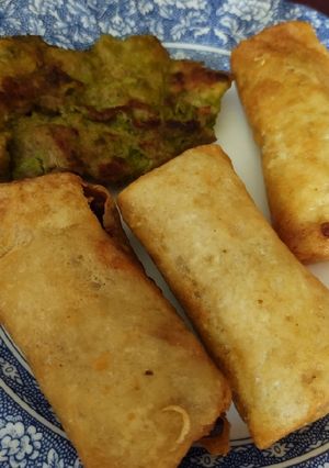 Una foto de Lumpias hechas en casa🥔