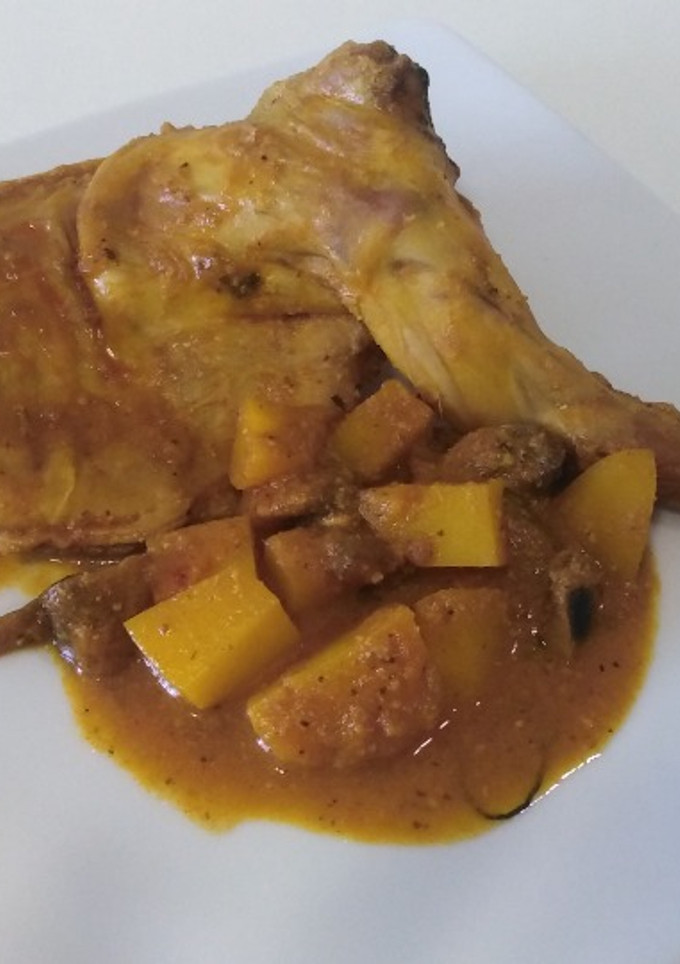 Una foto de Conejo con salsa de avellanas