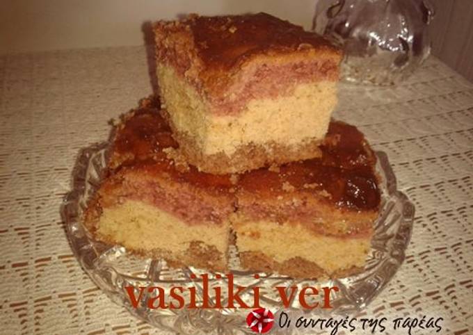 κύρια φωτογραφία συνταγής Τρίχρωμο κέικ με ζαχαρούχο