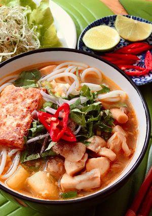 A picture of 🌱 Quick Vegetarian Bún Bò Huế with Soup Cubes.