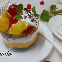 A picture of Mango cheesecake parfait.