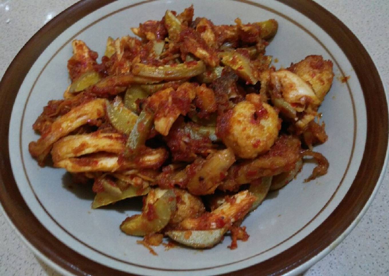 Balado jengkol, ayam suwir dan telur puyuh