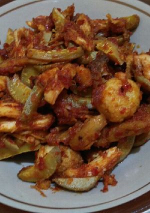 Foto resep Balado jengkol, ayam suwir dan telur puyuh