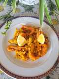 Paella muy diferente y preparada en un plis plas y con ingredientes que no acostumbro a comprar