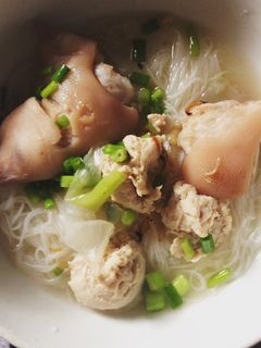 Hình của món Bún mọc giò heo.