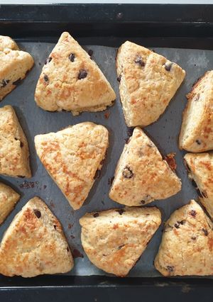 Foto resep Buttermilk Cheese and Choco Chip Scones