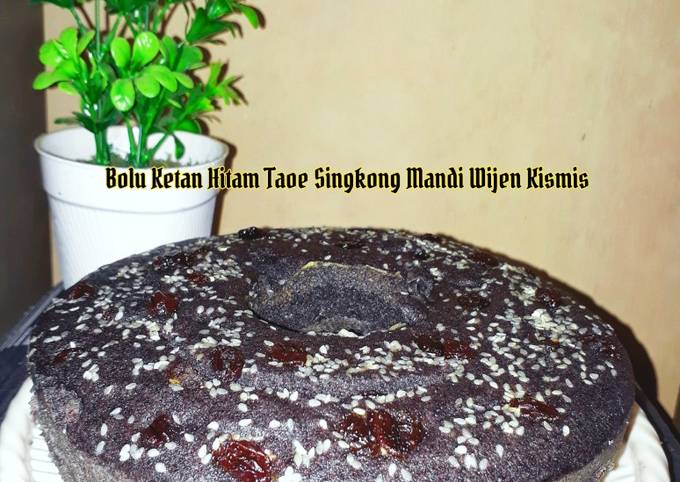 Bolu Ketan Hitam Tape Singkong Mandi Wijen Kismis