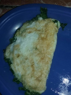 Una foto de Omelette de claras con espinaca