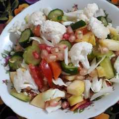 سالاد گل کلم🍎🍅🥒🥕-レシピのメイン写真