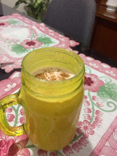 Una foto de Batido de fresa y banano
