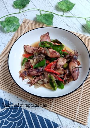 Foto resep Oseng cumi sotong cabai hijau